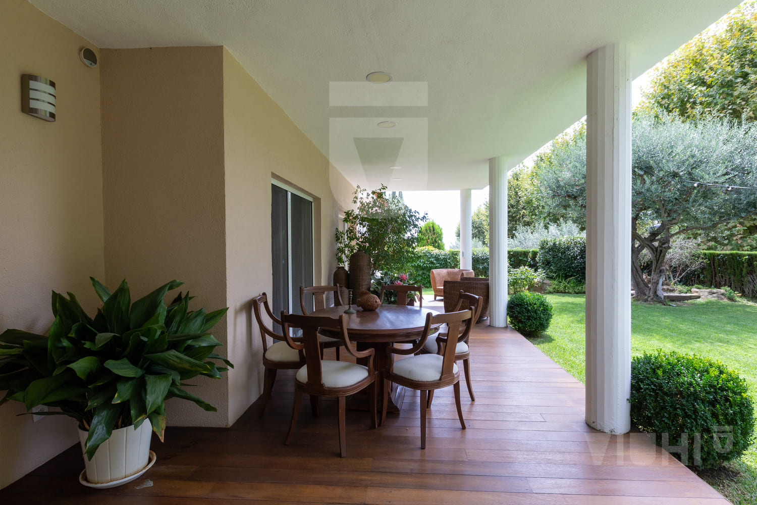 VIUHI – Tiana-15