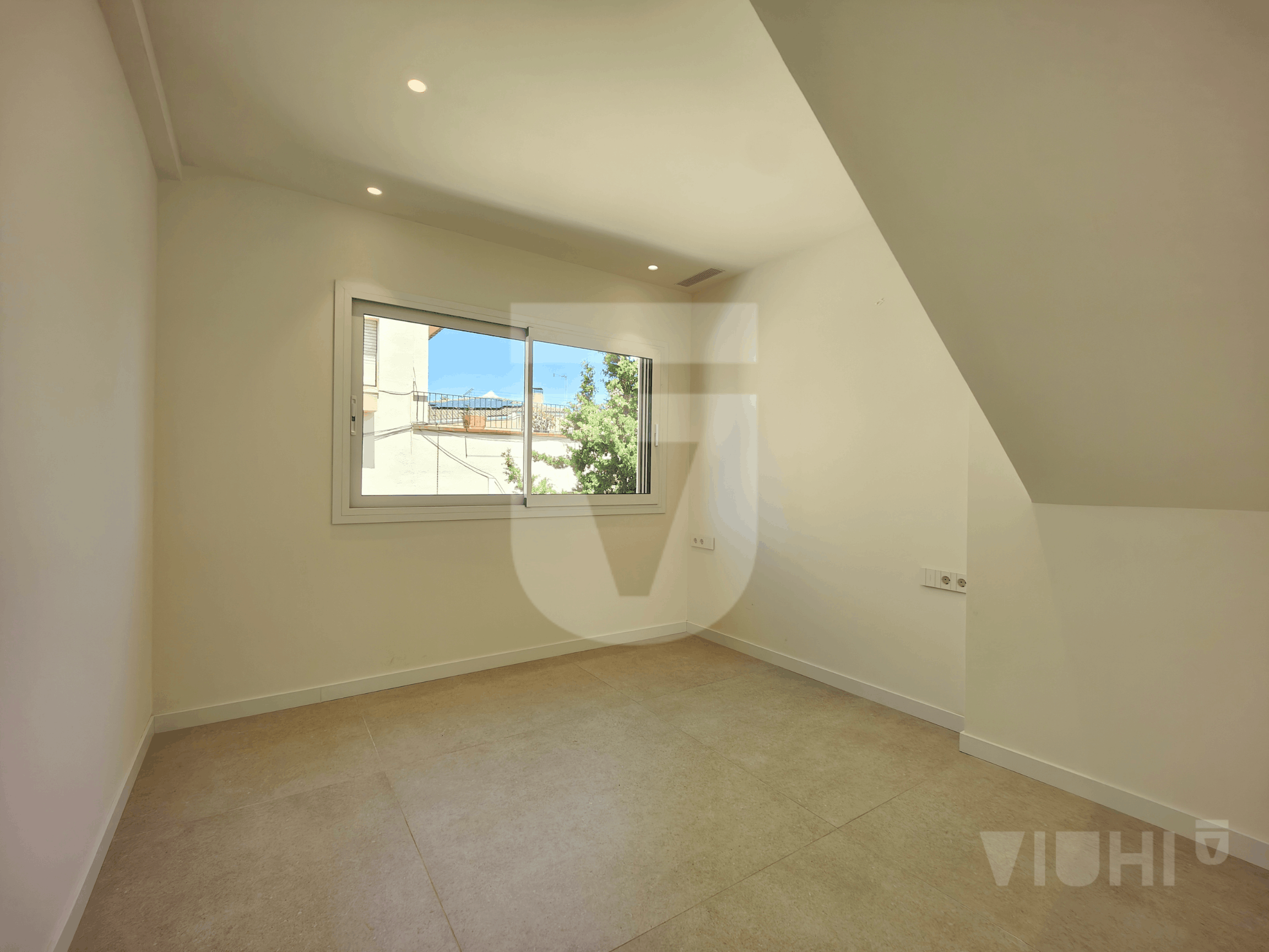 Atic duplex Obra nova Barcelona – Tiana2
